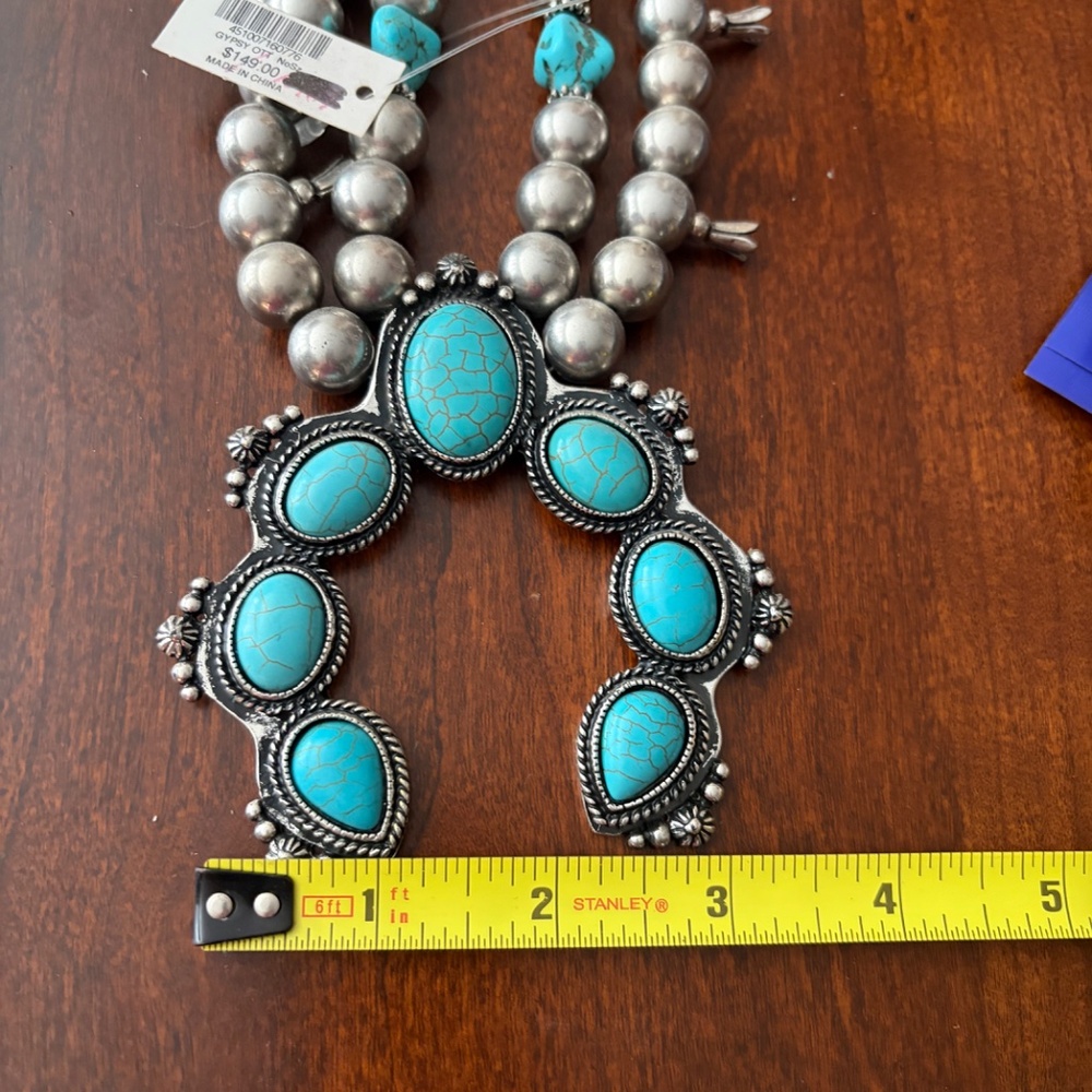 Chico’s Necklace - Picture 3 of 7